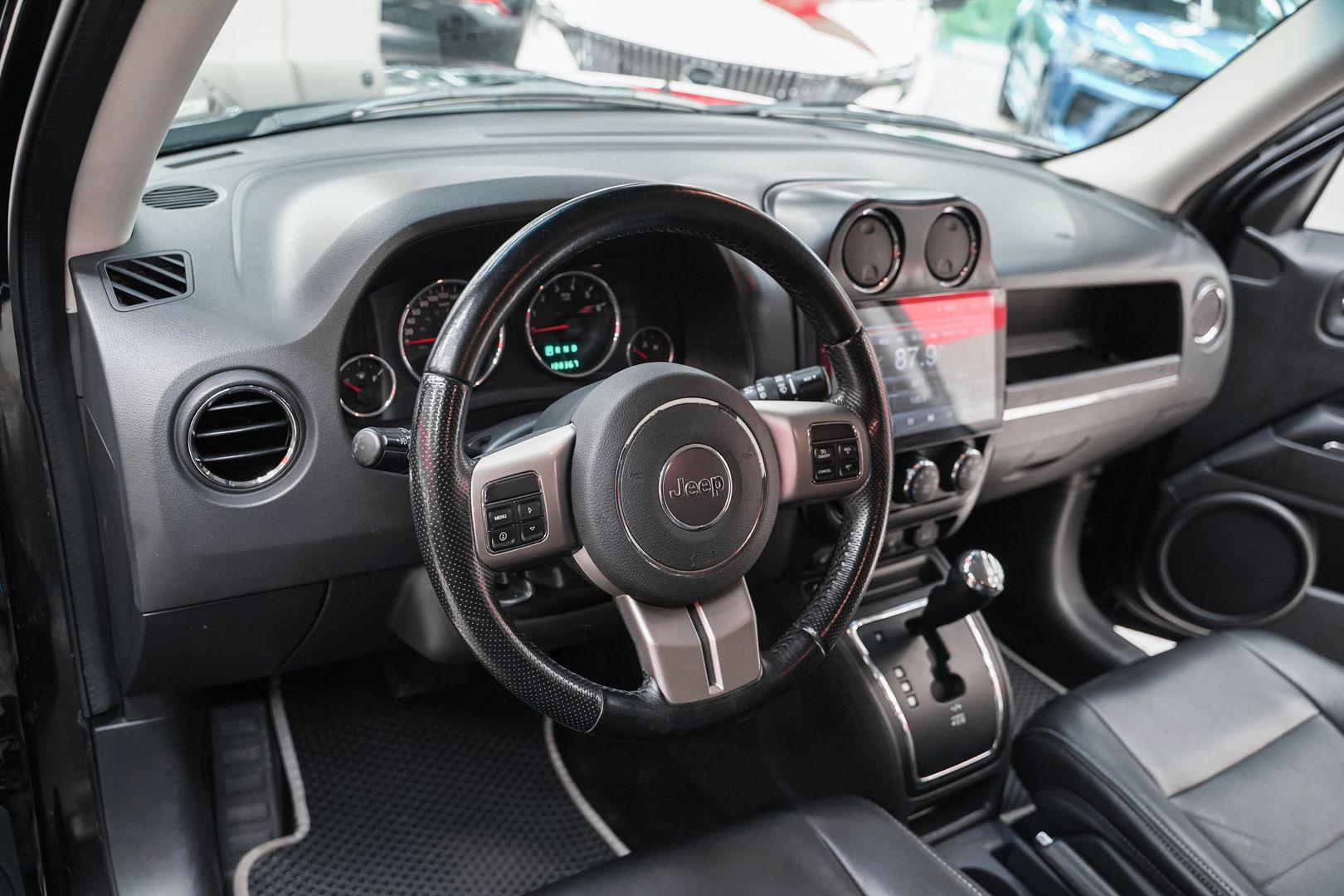 Jeep Liberty (Patriot) 2012, черный, ДЦ Орехово
