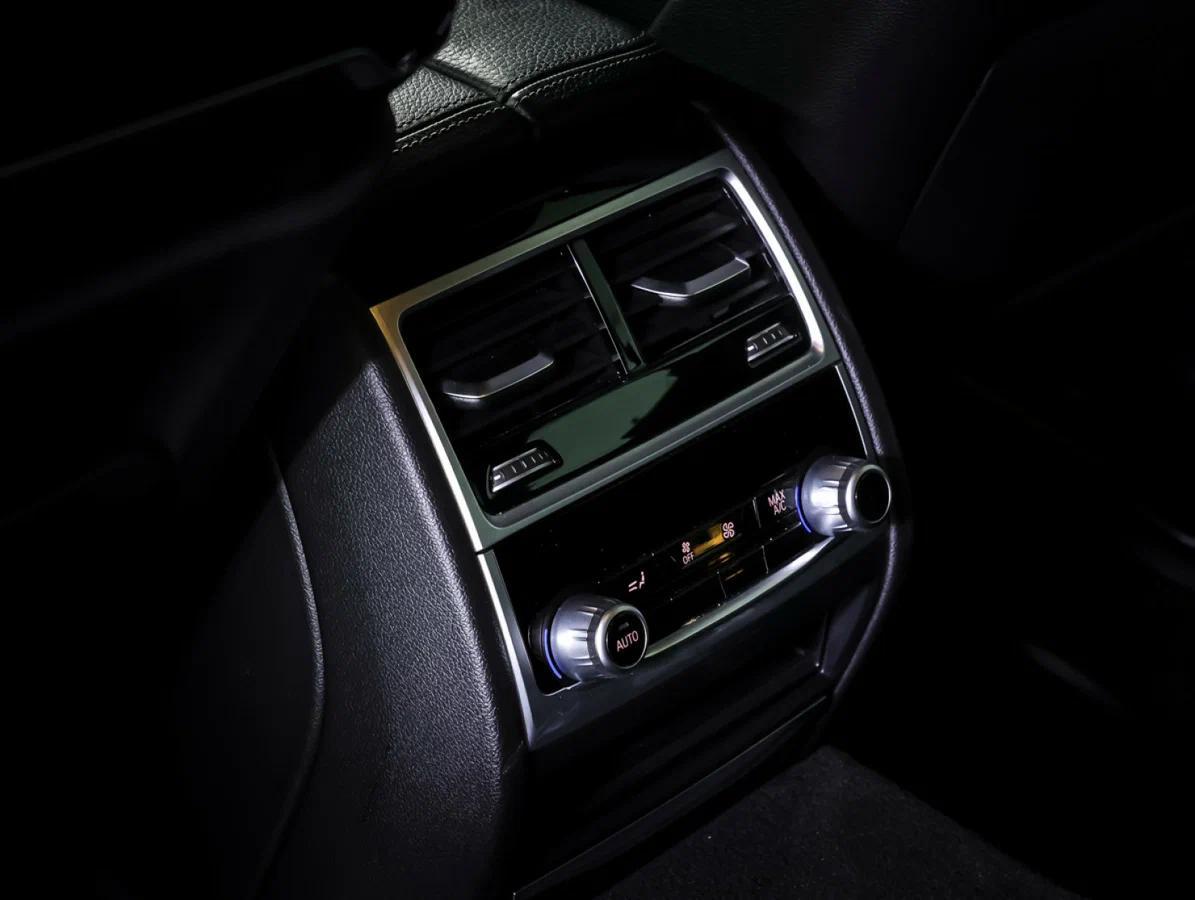 BMW 7 серии 2018, серый, ДЦ Орехово