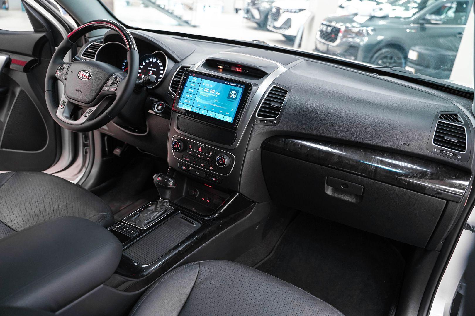 Kia Sorento 2013, серебряный, ДЦ Орехово