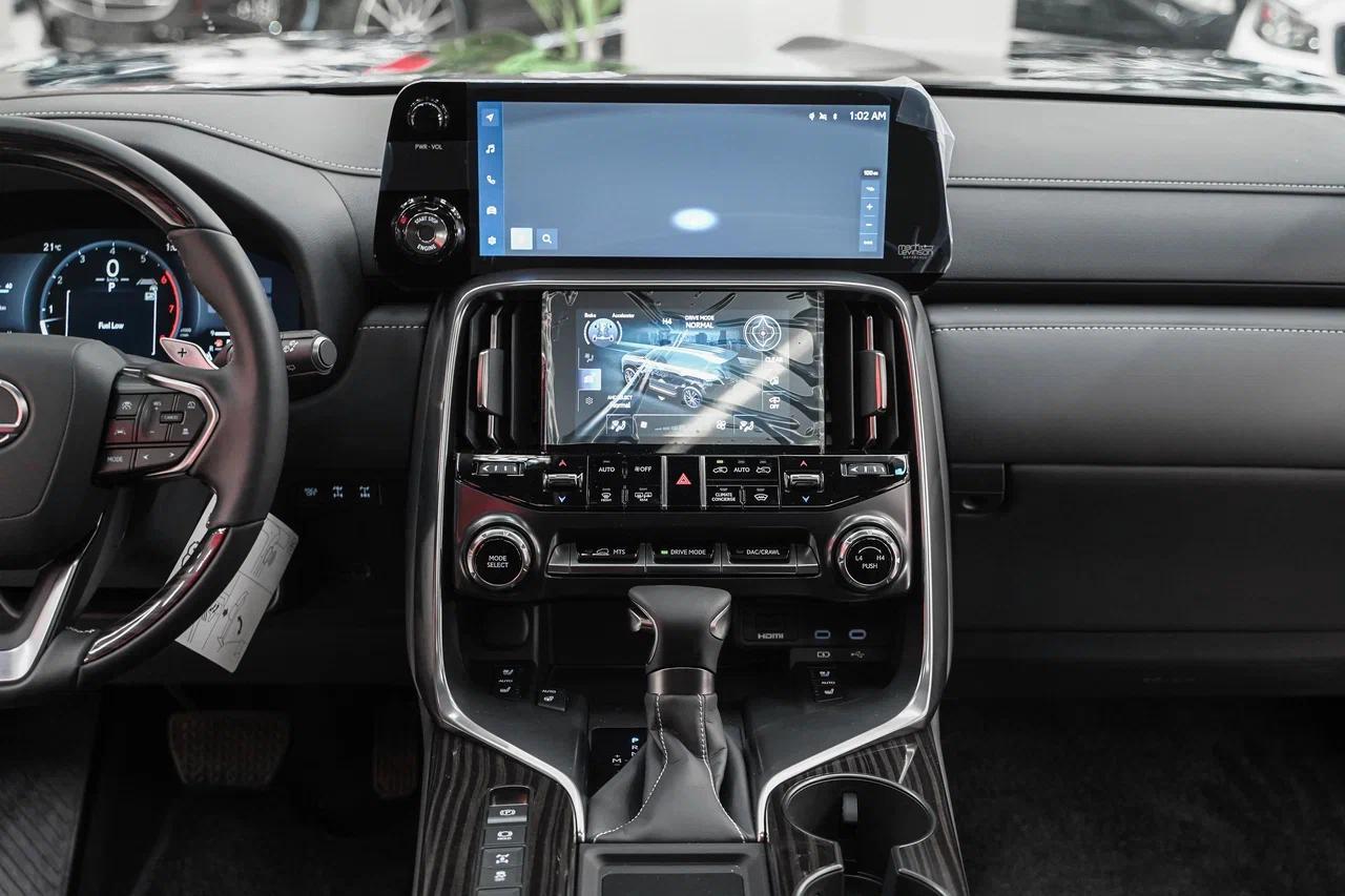 Lexus LX 2025, черный, ДЦ Орехово