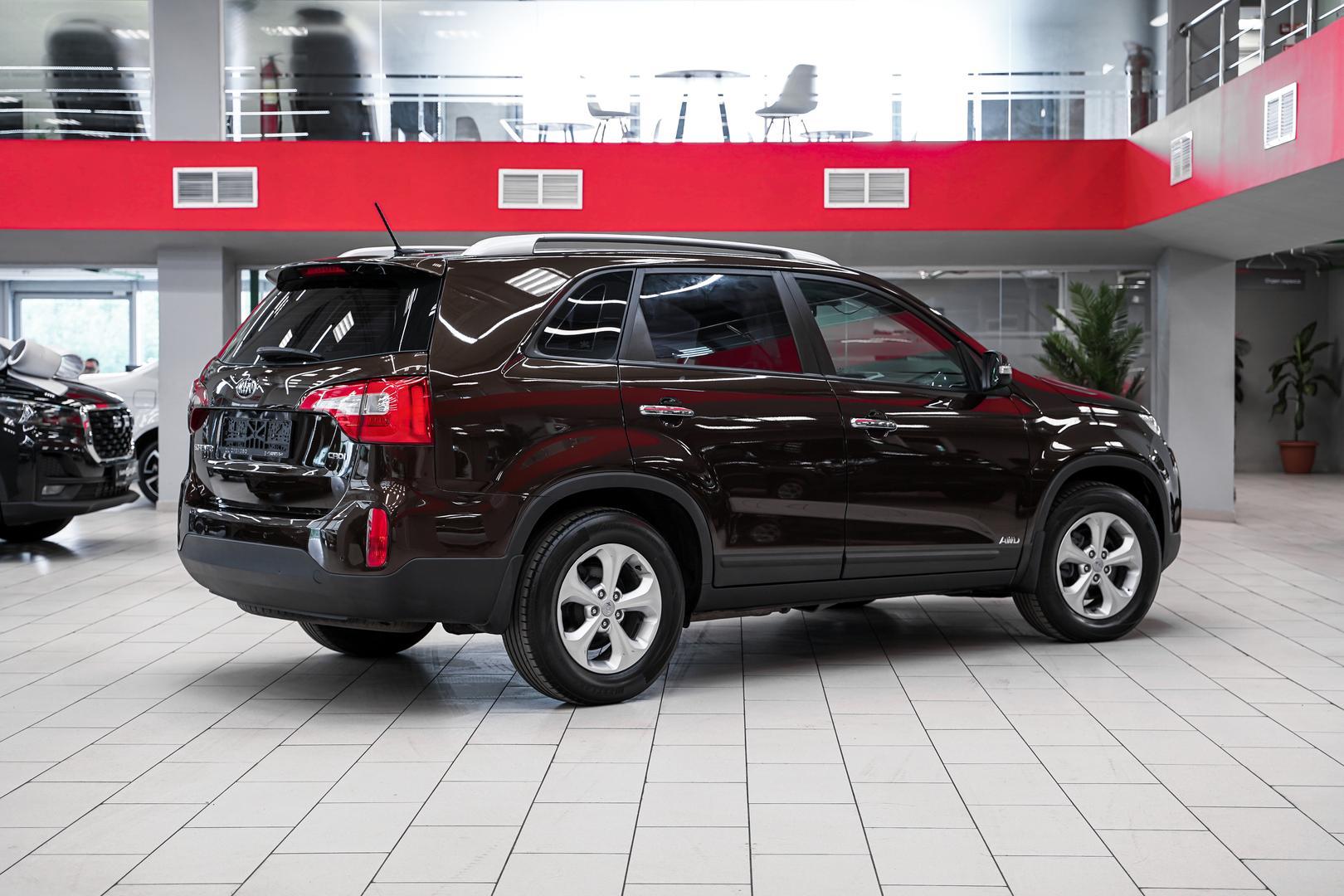 Kia Sorento 2015, коричневый, ДЦ Орехово