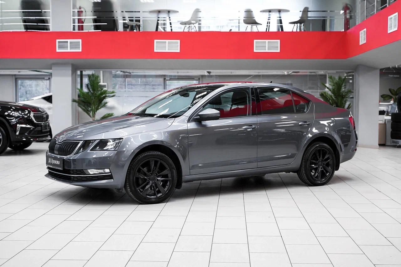 Skoda Octavia 2018, серый, ДЦ Орехово