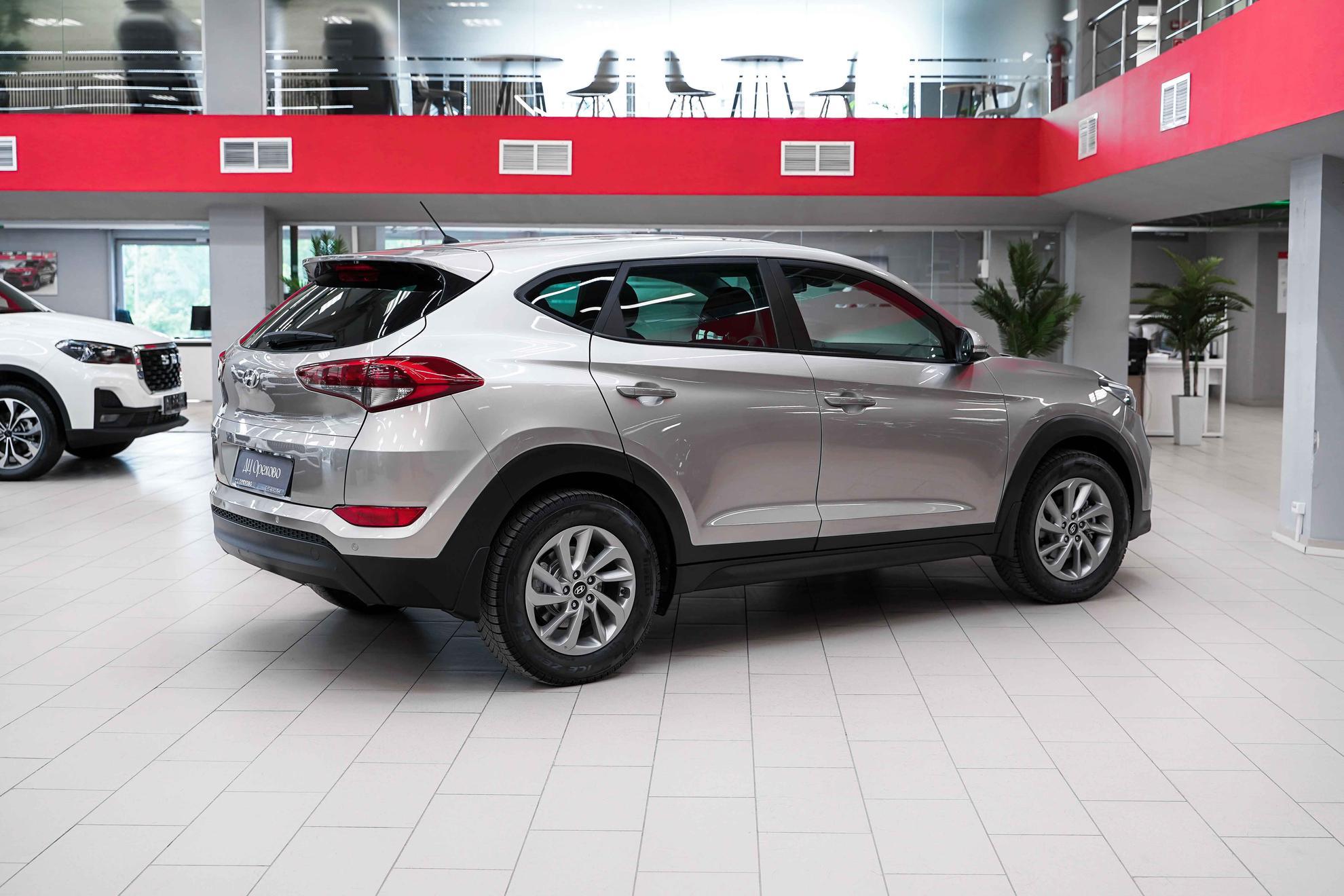 Hyundai Tucson 2016, бежевый, ДЦ Орехово