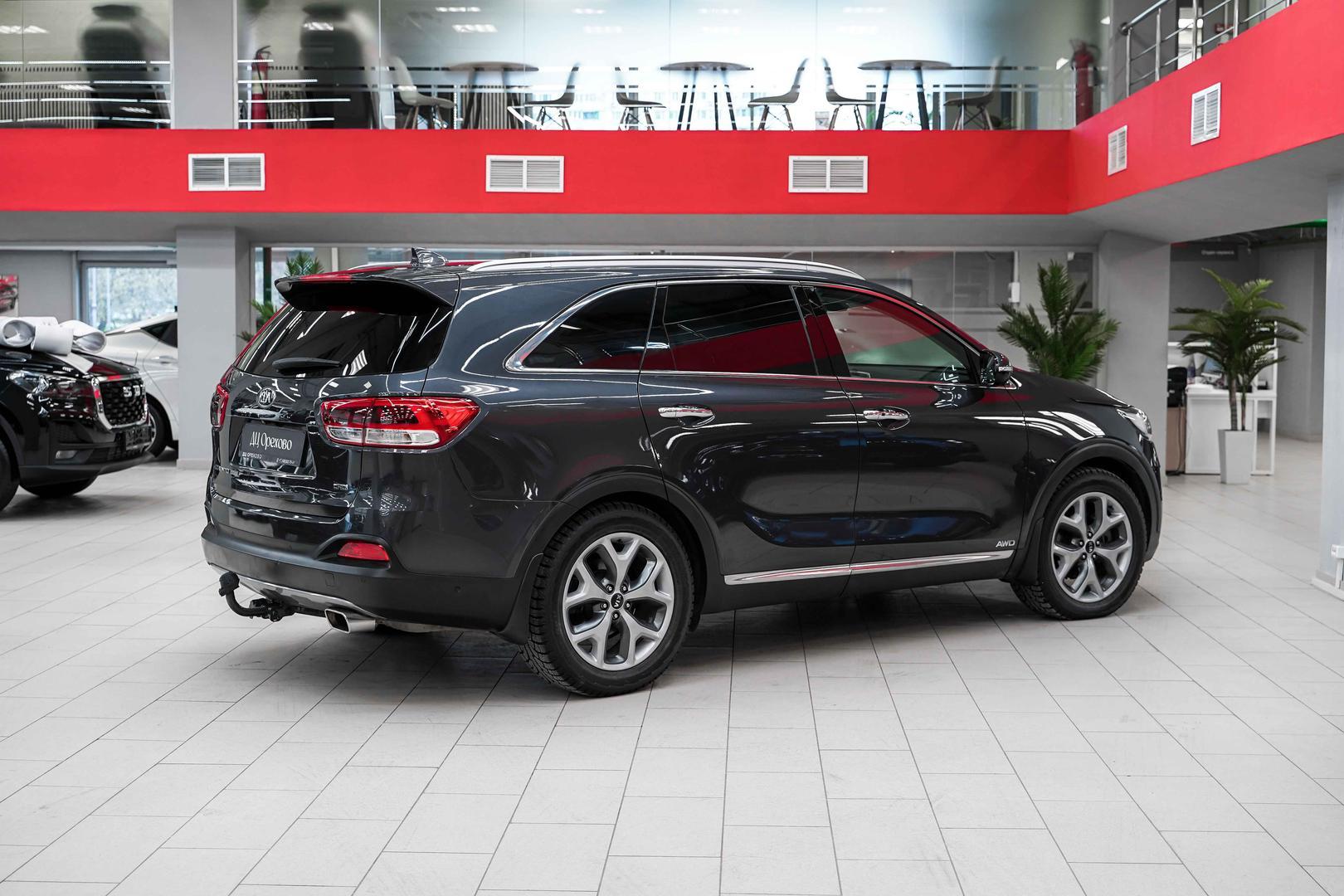 Kia Sorento 2016, серый, ДЦ Орехово