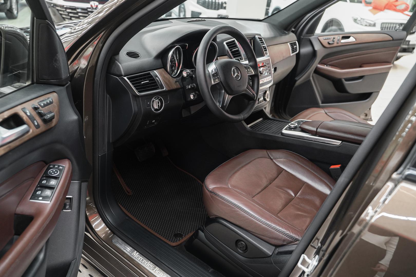 Mercedes-Benz M-Класс 2012, коричневый, ДЦ Орехово