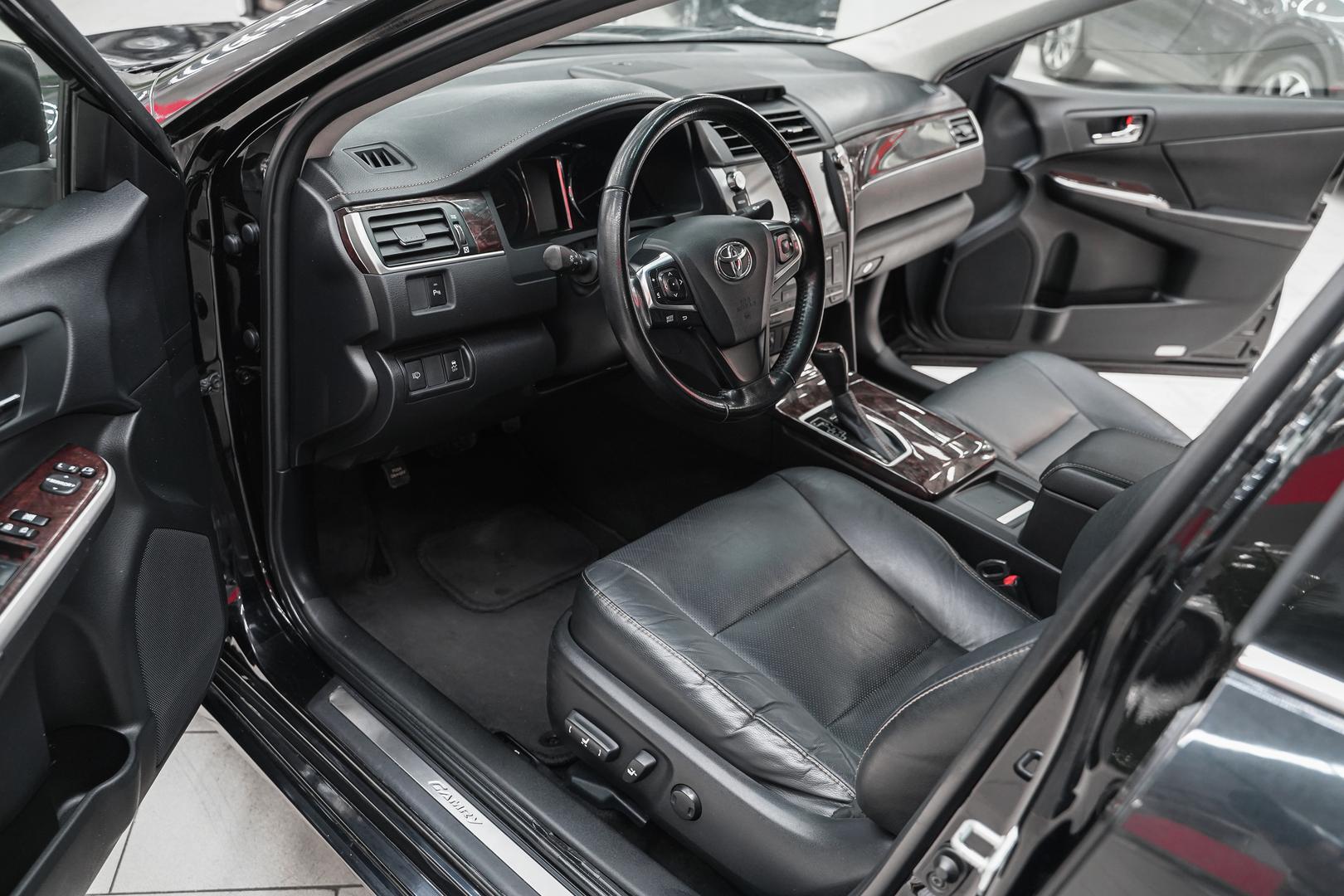 Toyota Camry 2017, черный, ДЦ Орехово