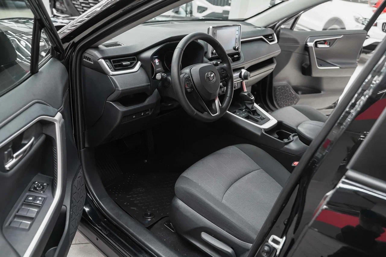 Toyota RAV4 2021, черный, ДЦ Орехово