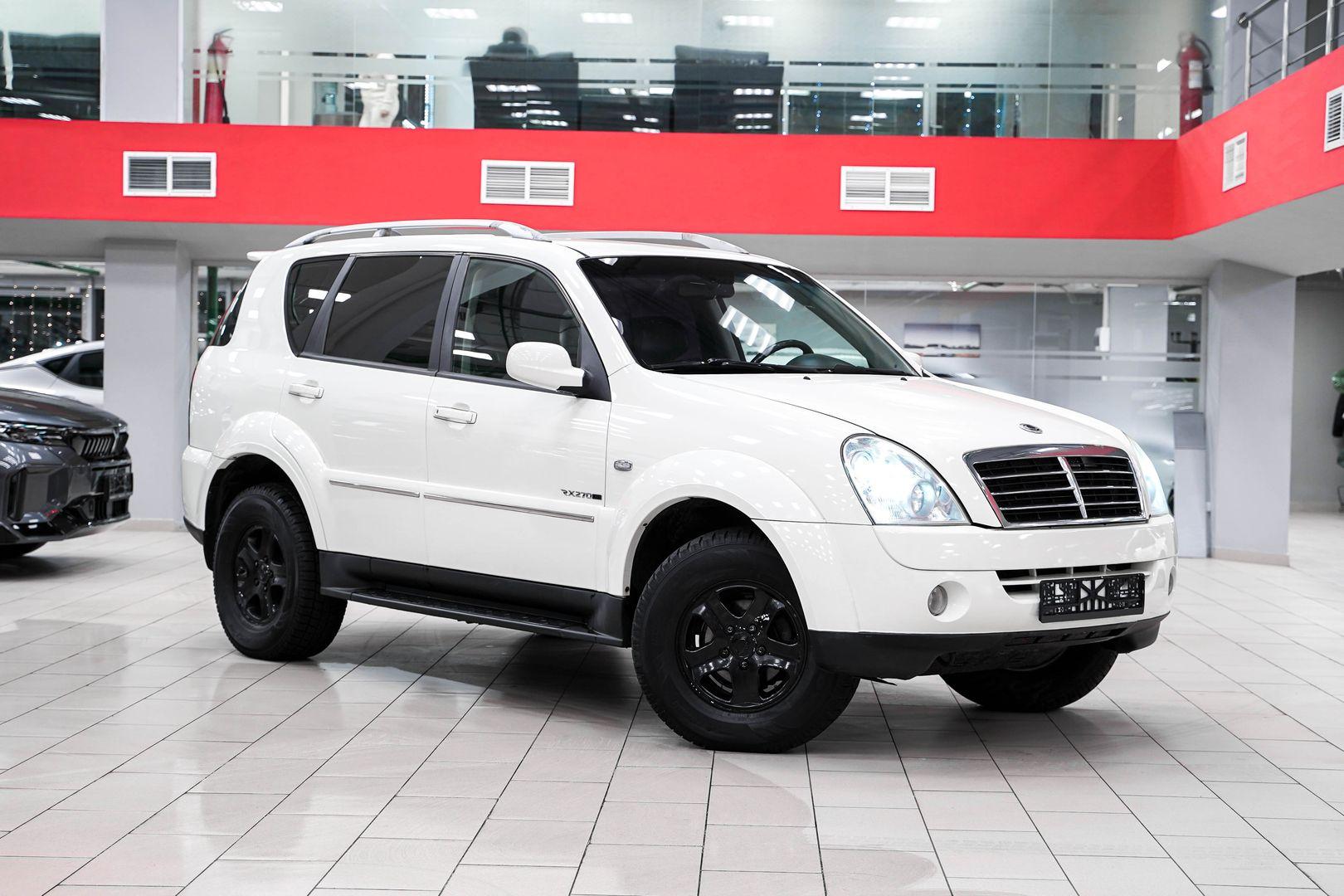 SsangYong Rexton 2012, белый, ДЦ Орехово