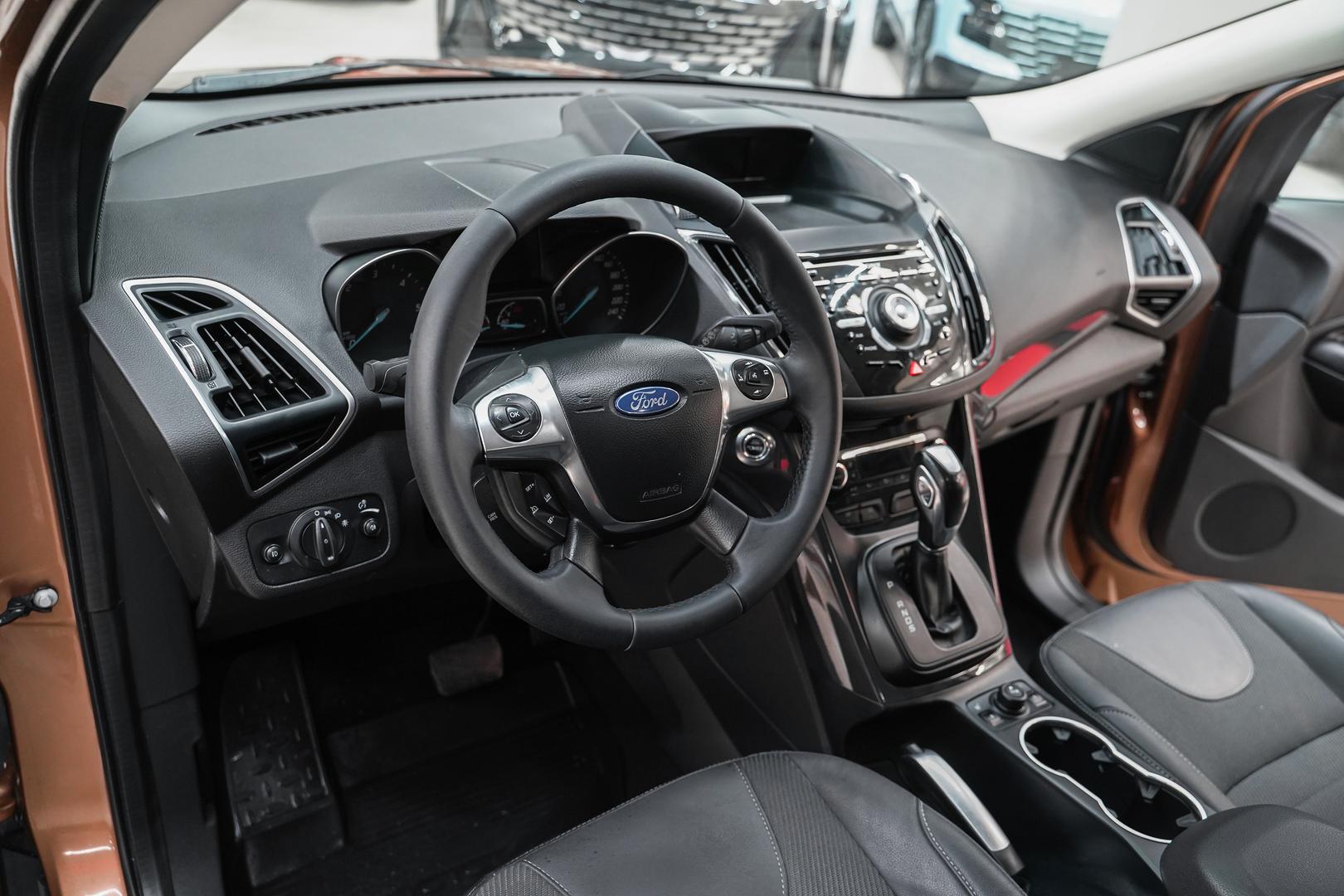 Ford Kuga 2013, коричневый, ДЦ Орехово