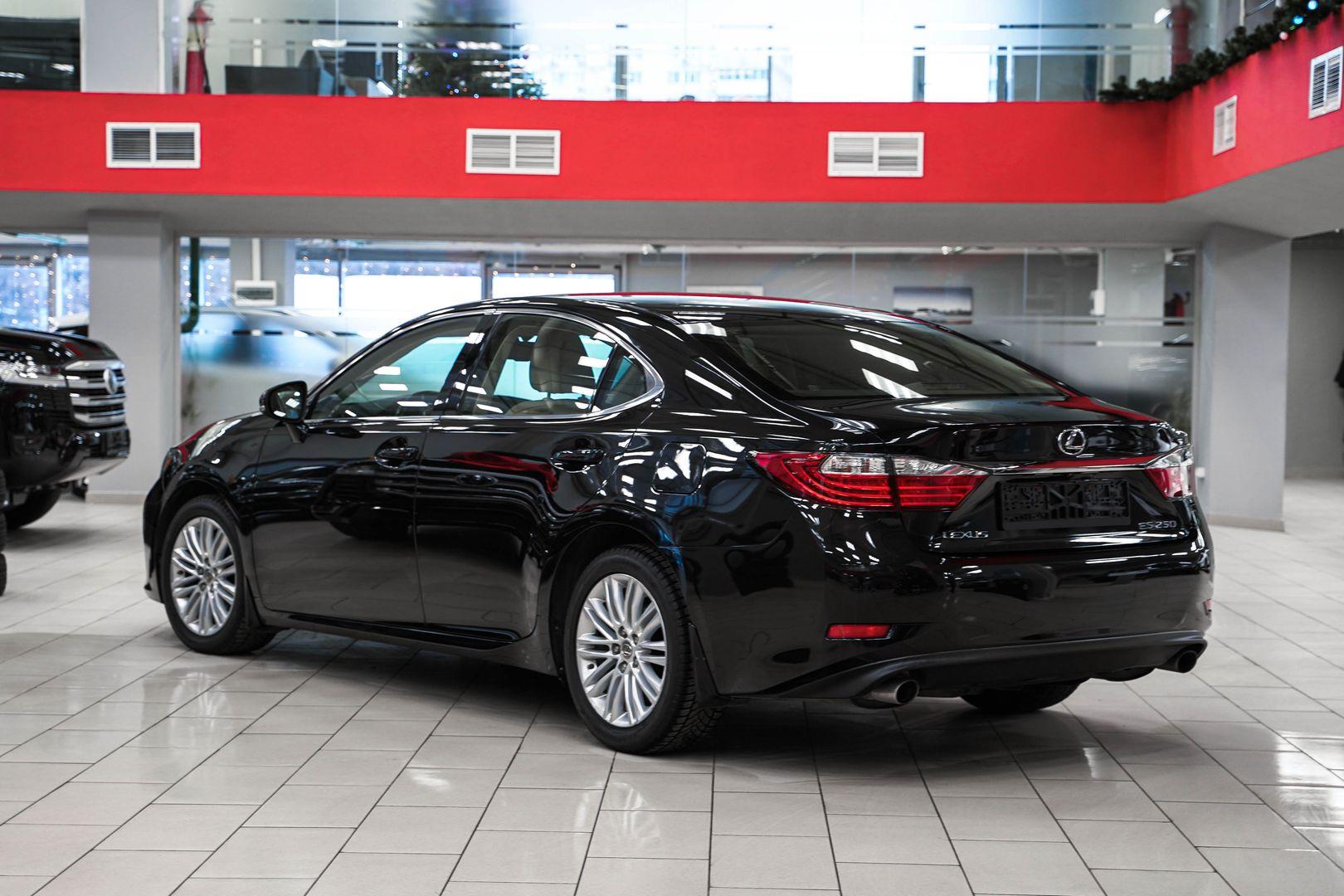 Lexus ES 2014, черный, ДЦ Орехово