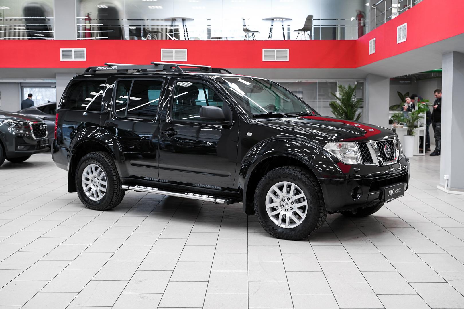 Nissan Pathfinder 2007, черный, ДЦ Орехово