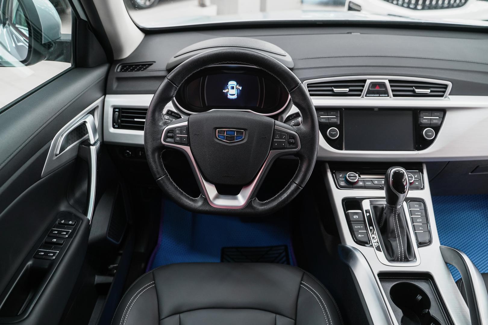 Geely Atlas 2021, серый, ДЦ Орехово