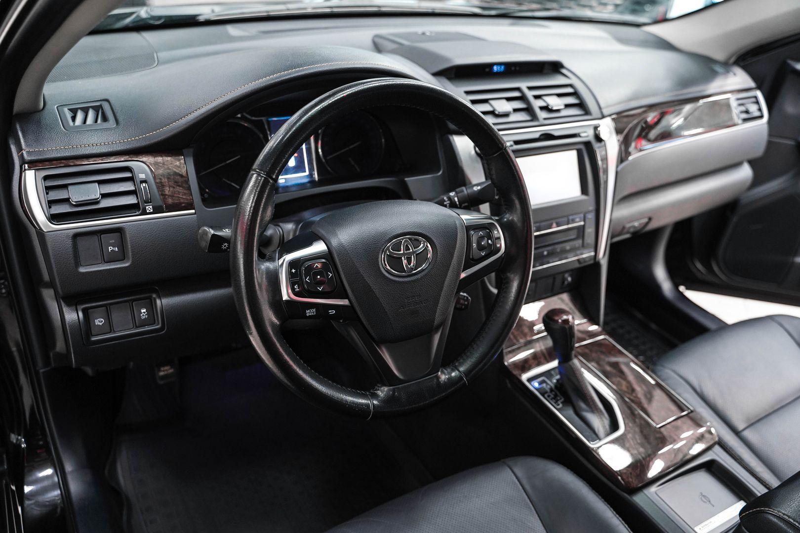 Toyota Camry 2017, черный, ДЦ Орехово
