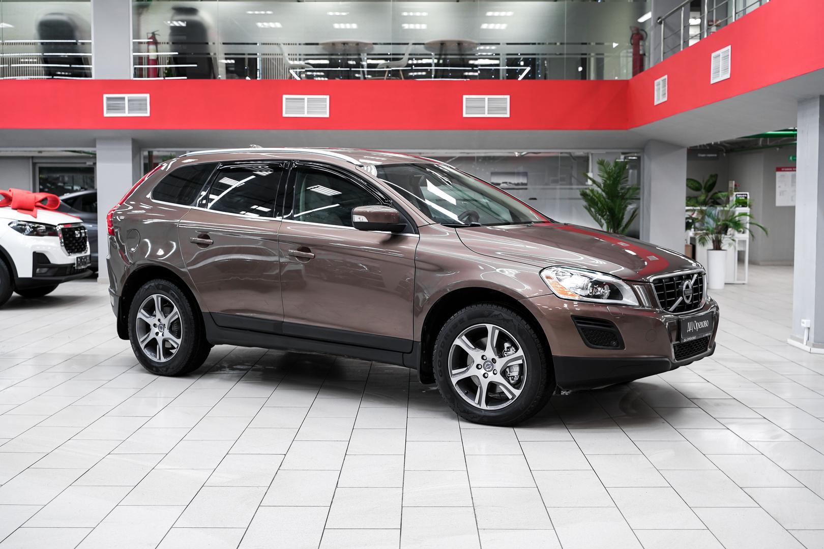 Volvo XC60 2012, коричневый, ДЦ Орехово