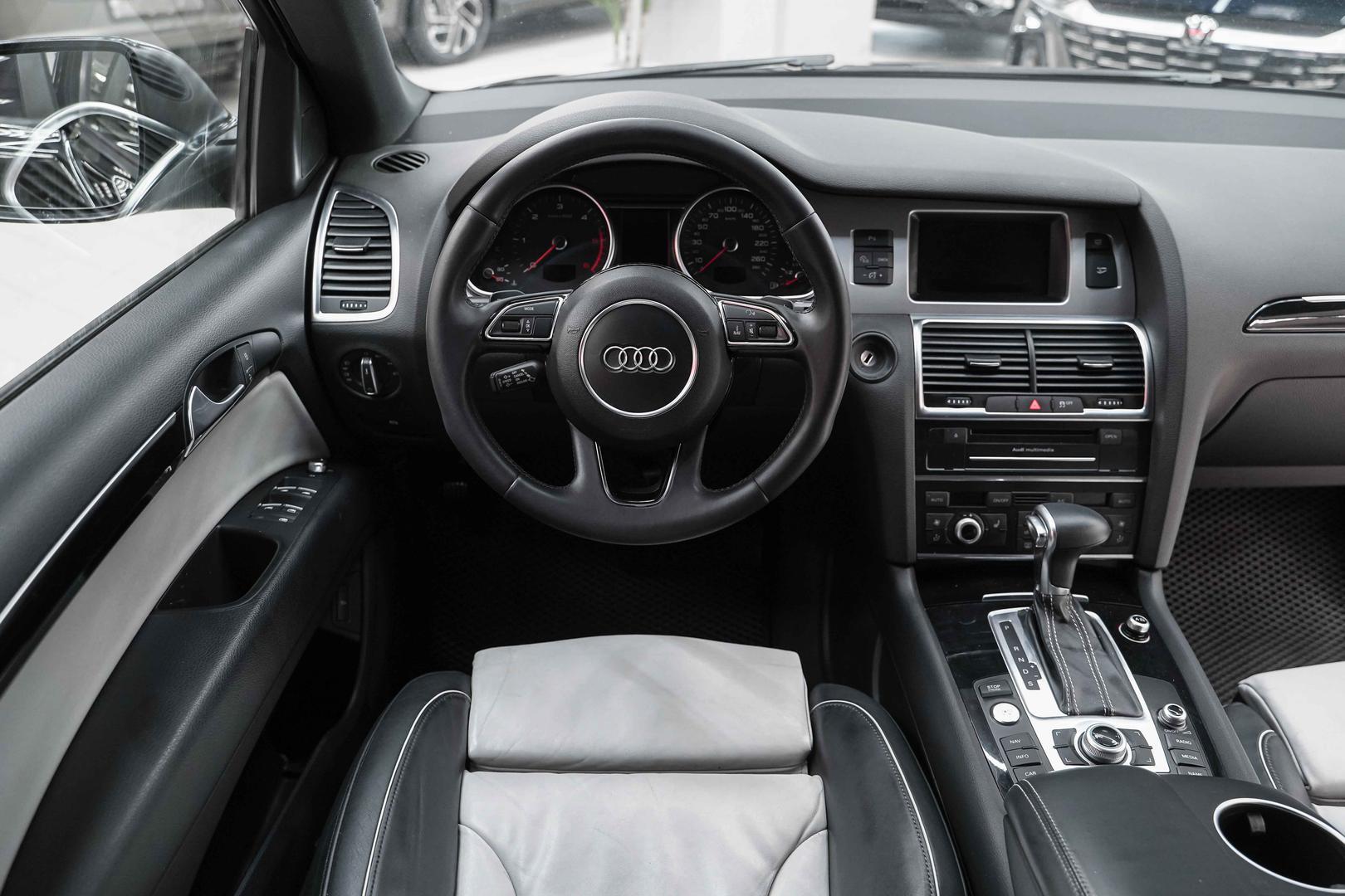 Audi Q7 2013, черный, ДЦ Орехово