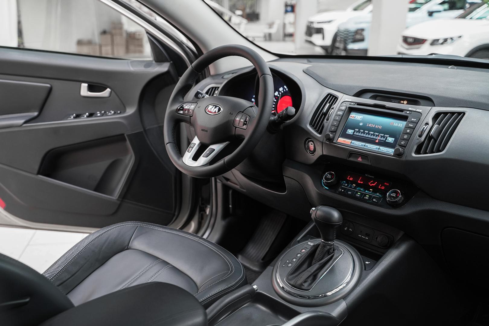 Kia Sportage 2013, серебряный, ДЦ Орехово