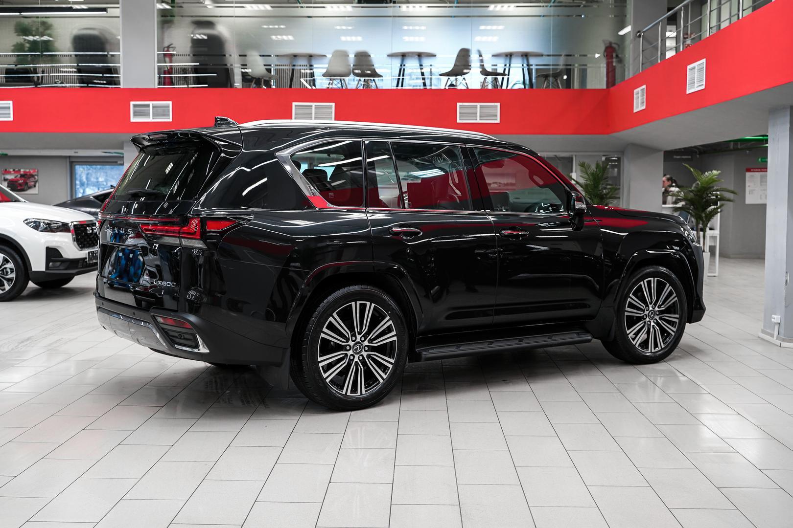 Lexus LX 2026, черный, ДЦ Орехово