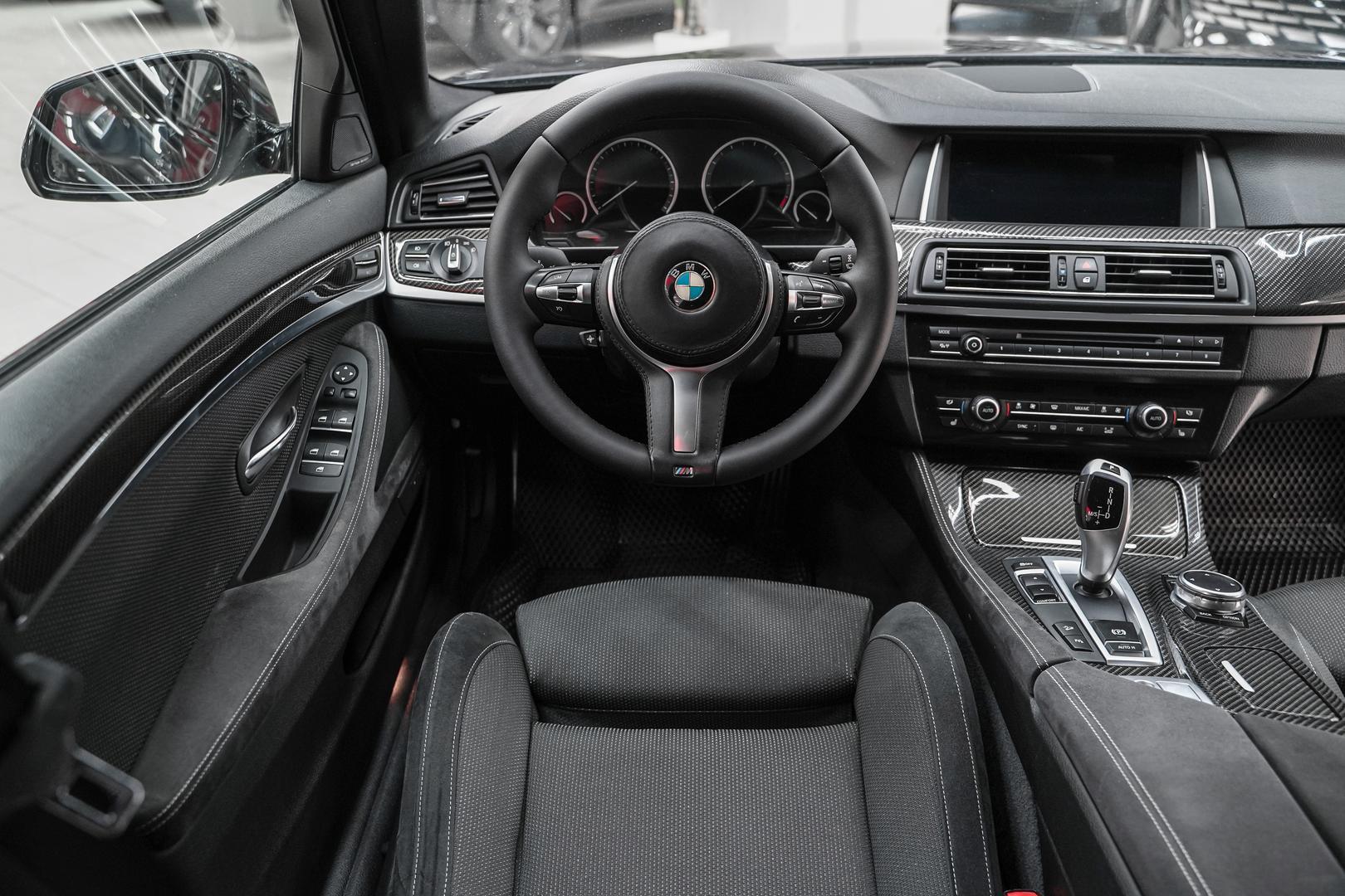 BMW 5 серии 2014, черный, ДЦ Орехово