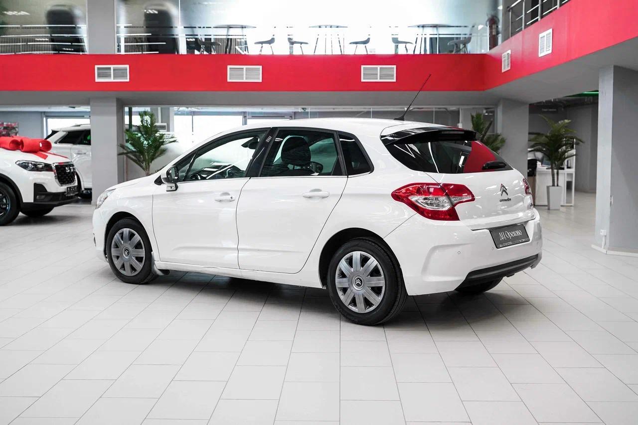 Citroen C4 2012, белый, ДЦ Орехово