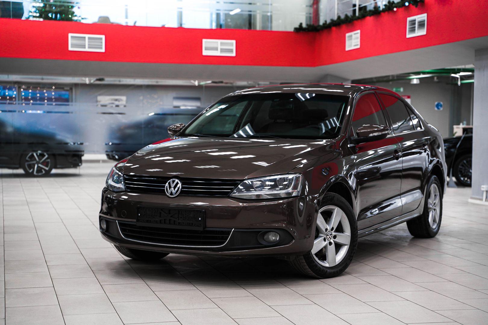 Volkswagen Jetta 2012, коричневый, ДЦ Орехово