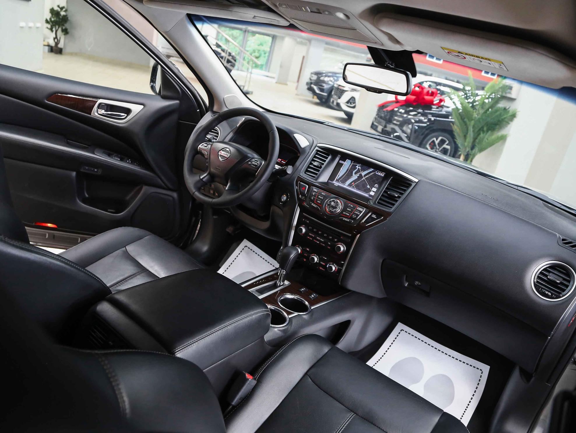 Nissan Pathfinder 2014, серый, ДЦ Орехово