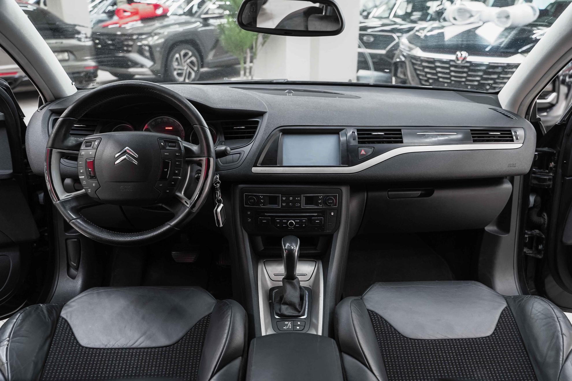Citroen C5 2011, черный, ДЦ Орехово