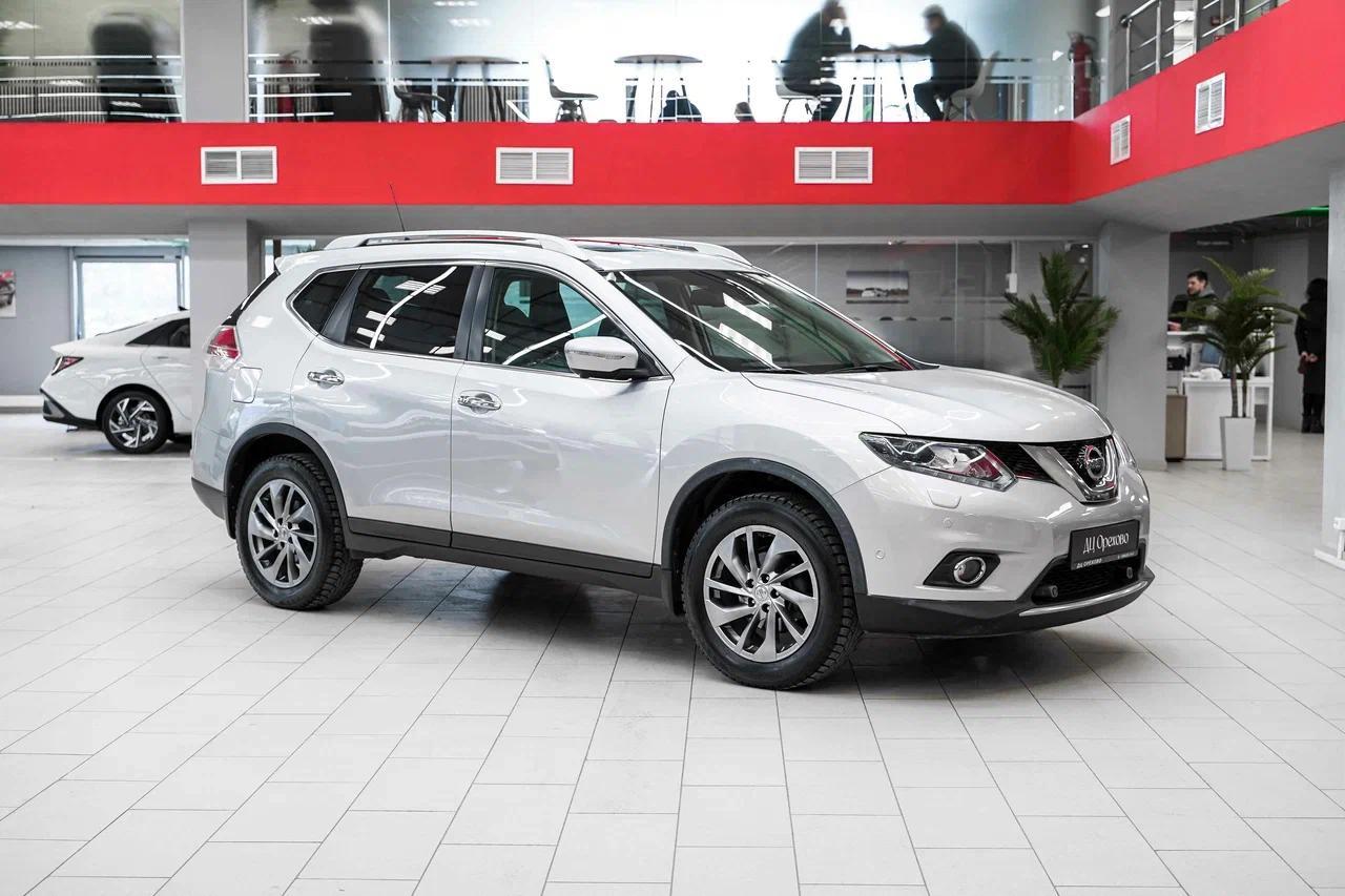 Nissan X-Trail 2016, серебряный, ДЦ Орехово