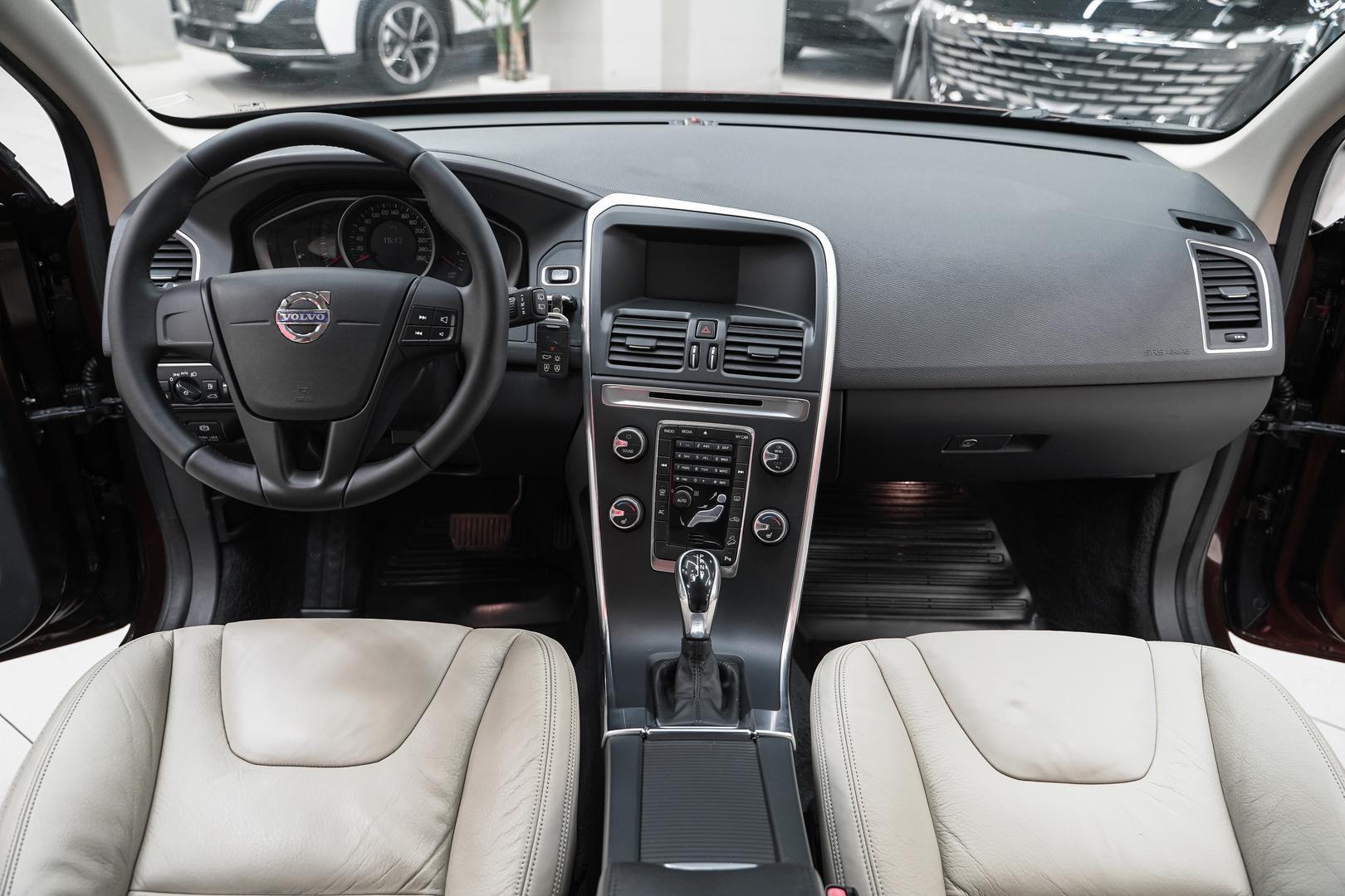 Volvo XC60 2013, коричневый, ДЦ Орехово