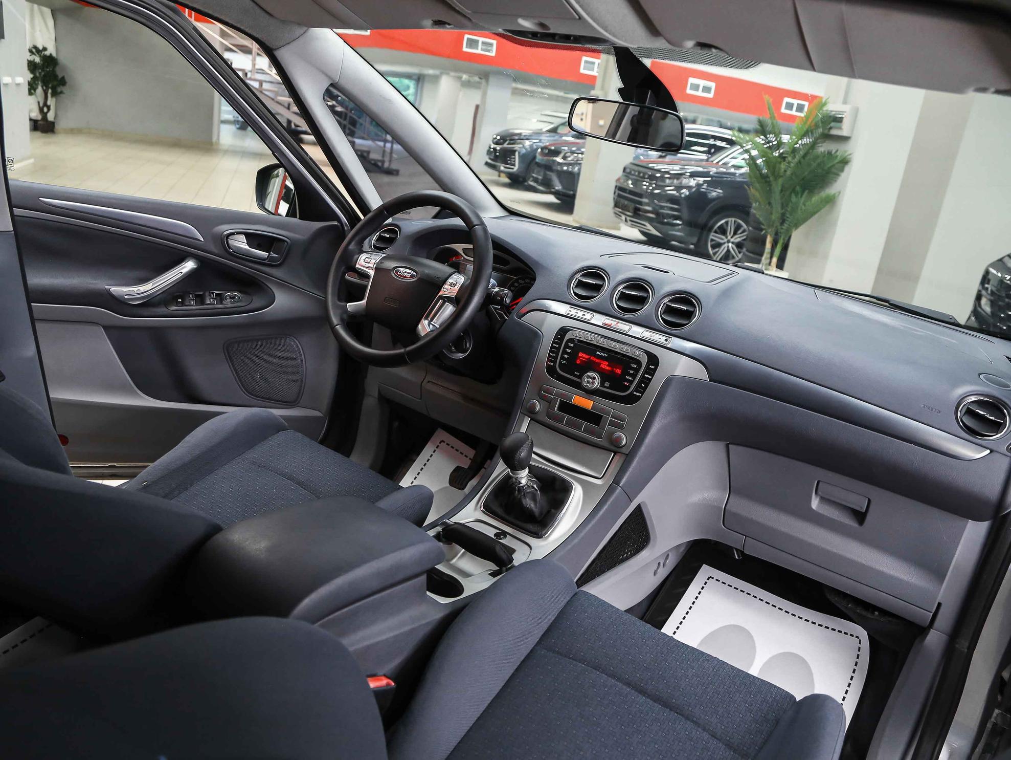 Ford S-MAX 2007, серый, ДЦ Орехово