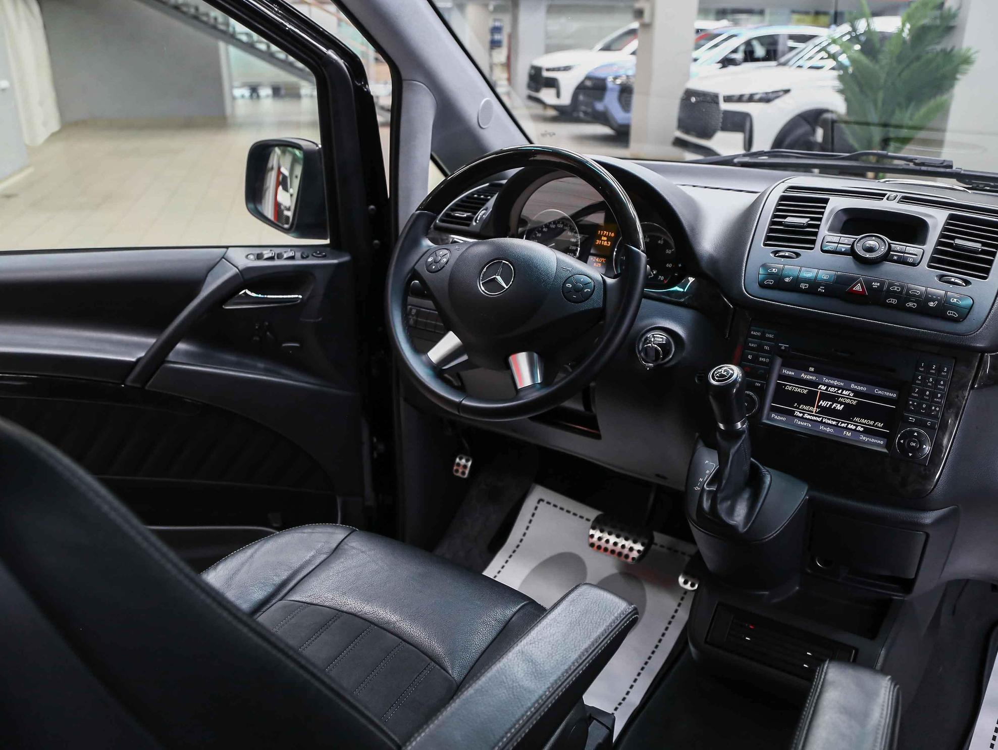 Mercedes-Benz Viano 2011, черный, ДЦ Орехово
