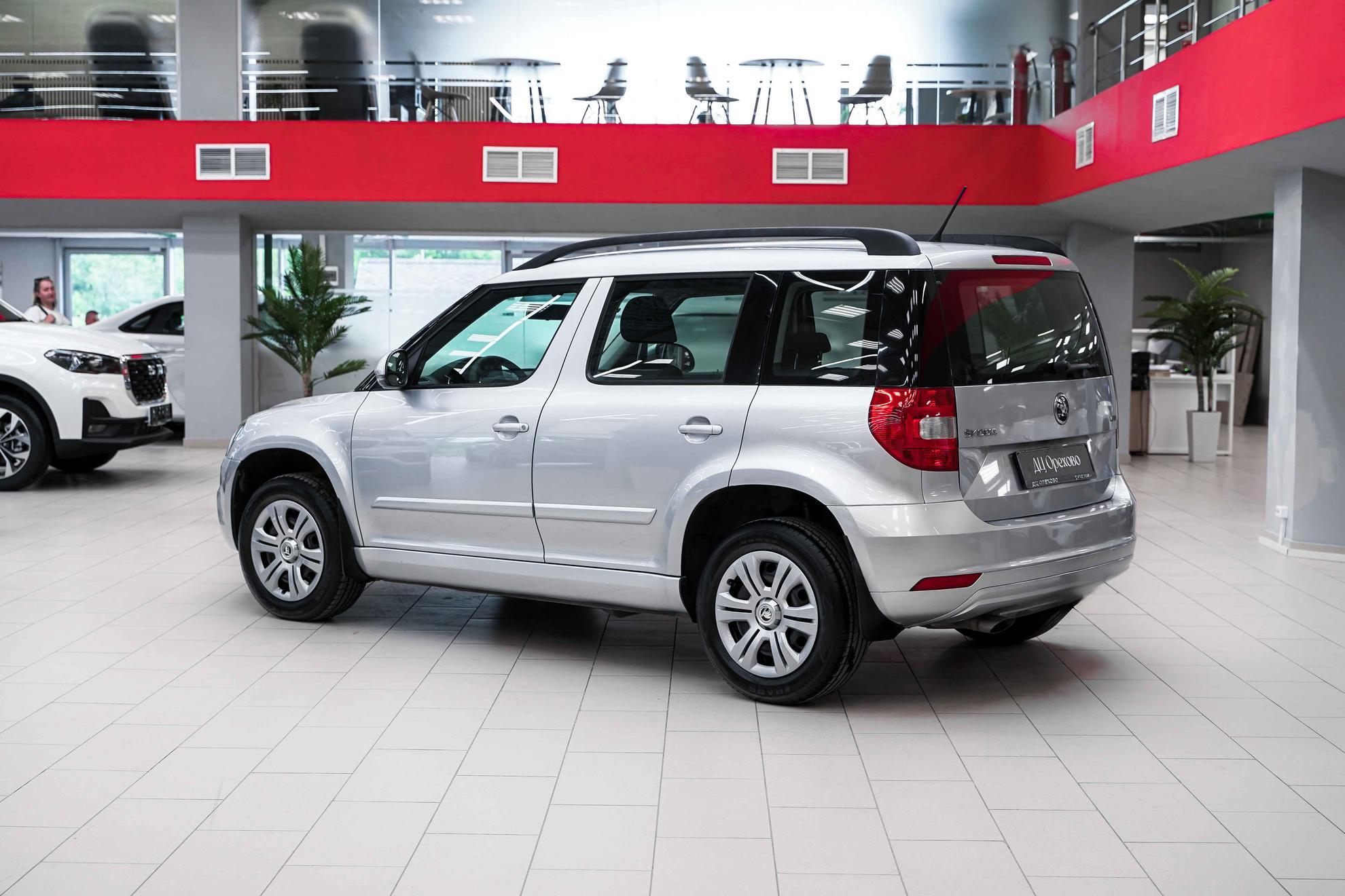 Skoda Yeti 2016, серебряный, ДЦ Орехово