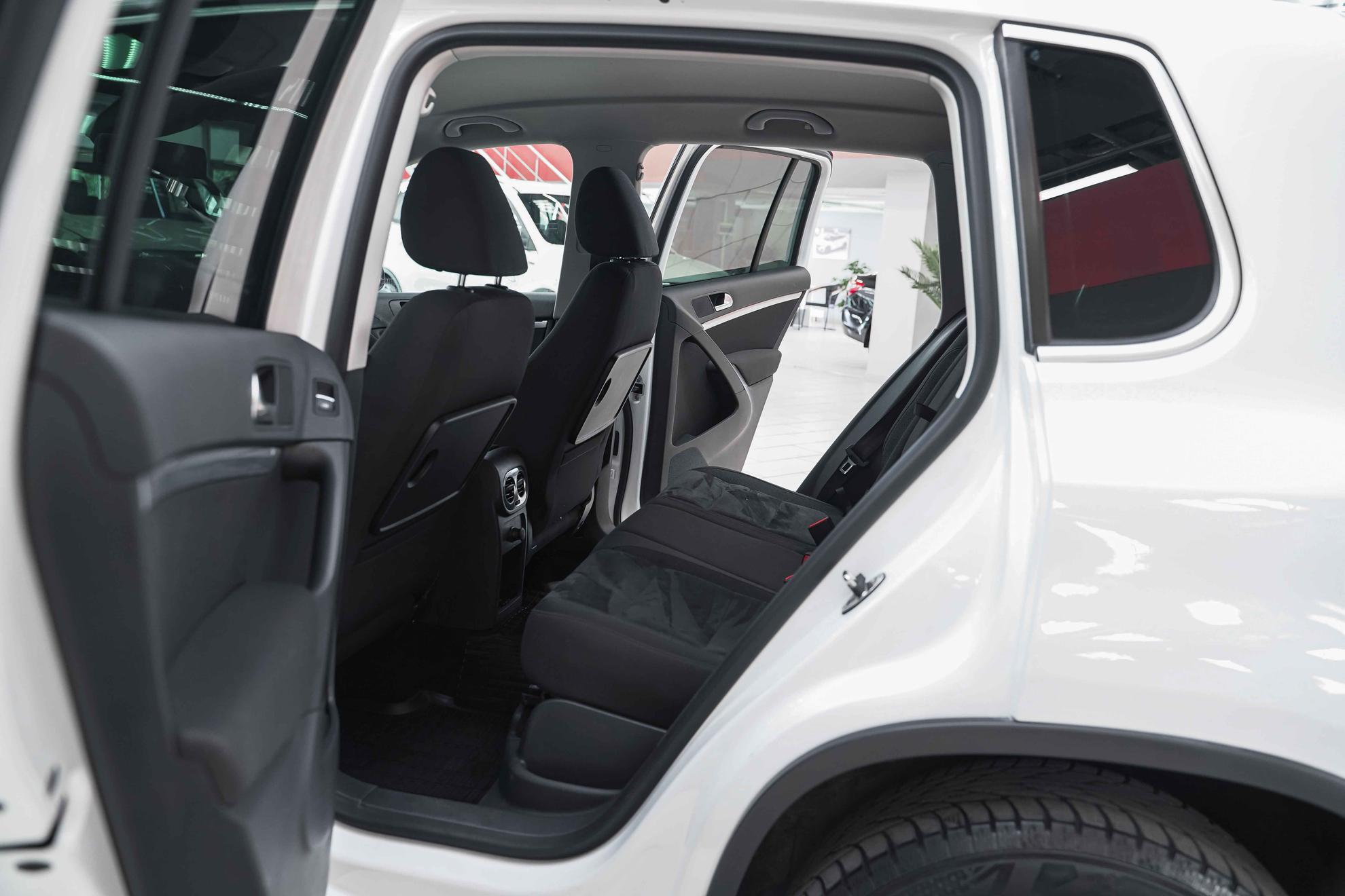 Volkswagen Tiguan 2015, белый, ДЦ Орехово
