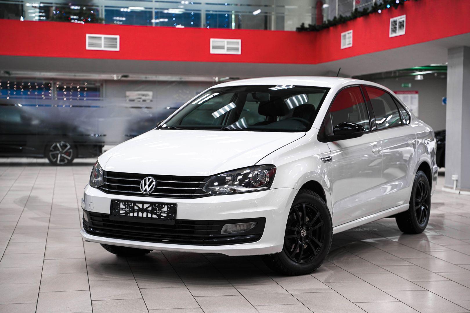 Volkswagen Polo 2017, белый, ДЦ Орехово