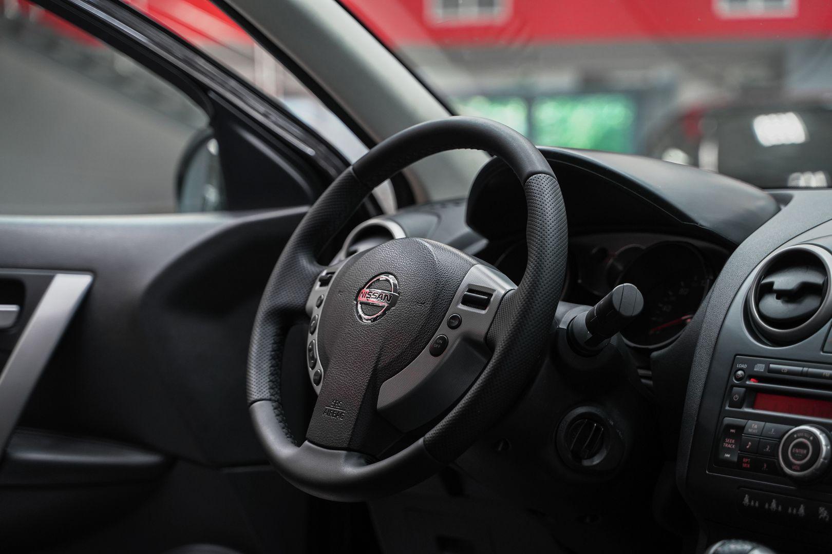 Nissan Qashqai 2008, черный, ДЦ Орехово