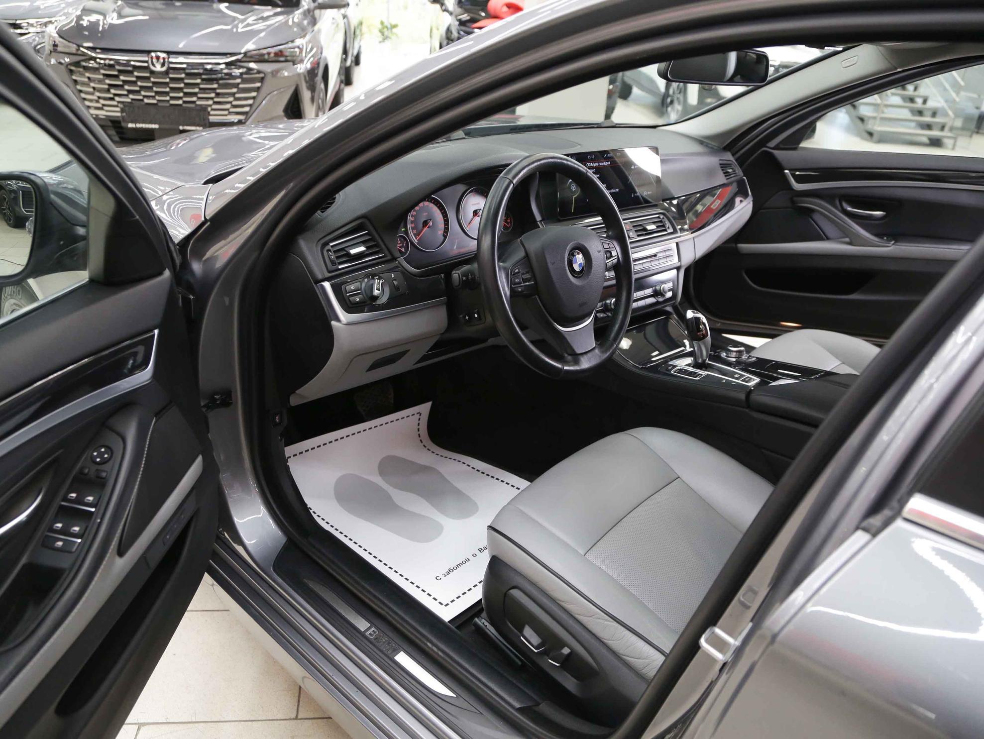 BMW 5 серии 2013, серый, ДЦ Орехово