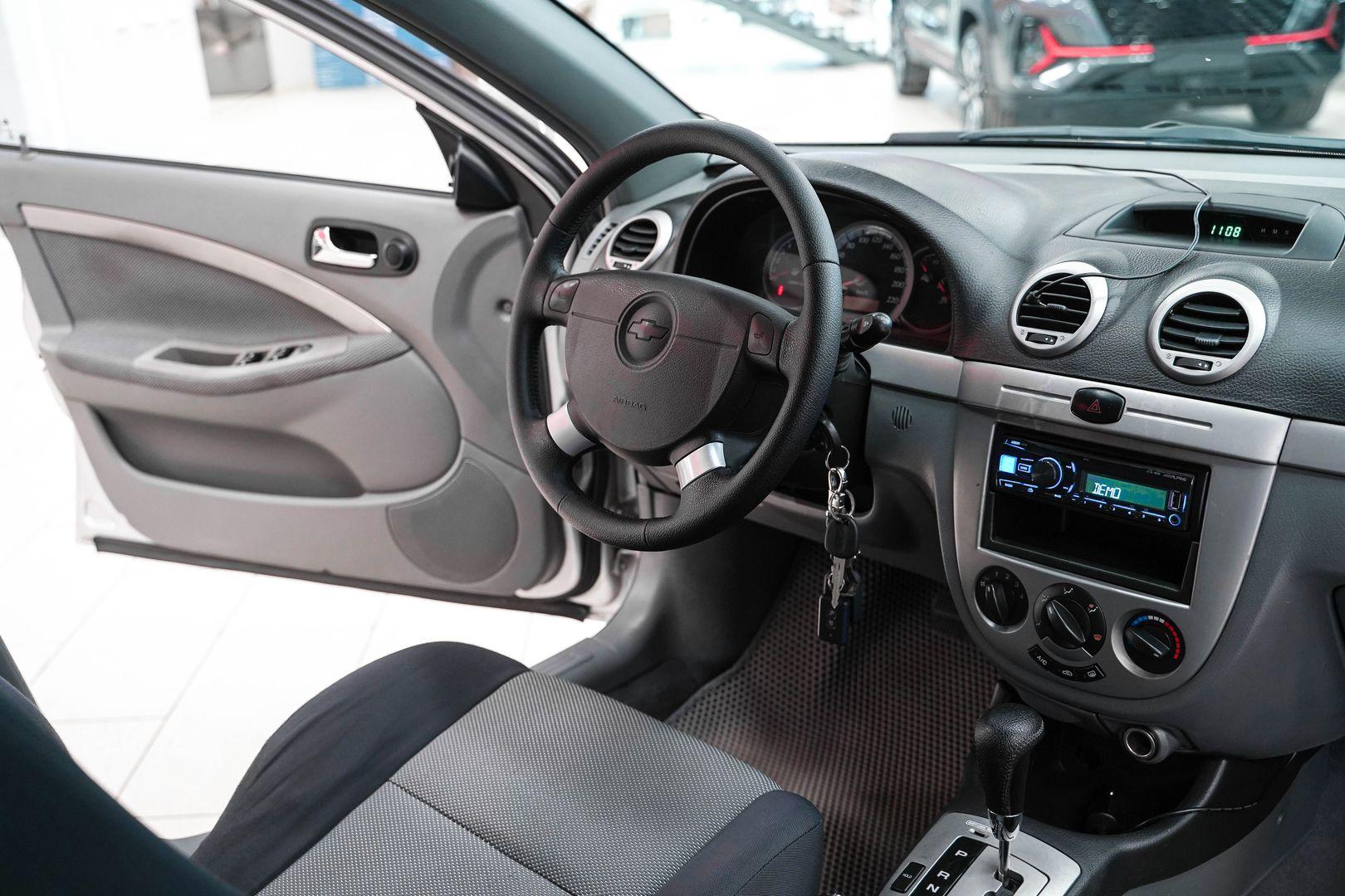 Chevrolet Lacetti 2012, серебряный, ДЦ Орехово
