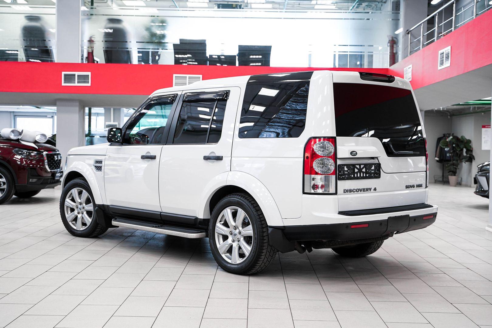 Land Rover Discovery 2013, белый, ДЦ Орехово