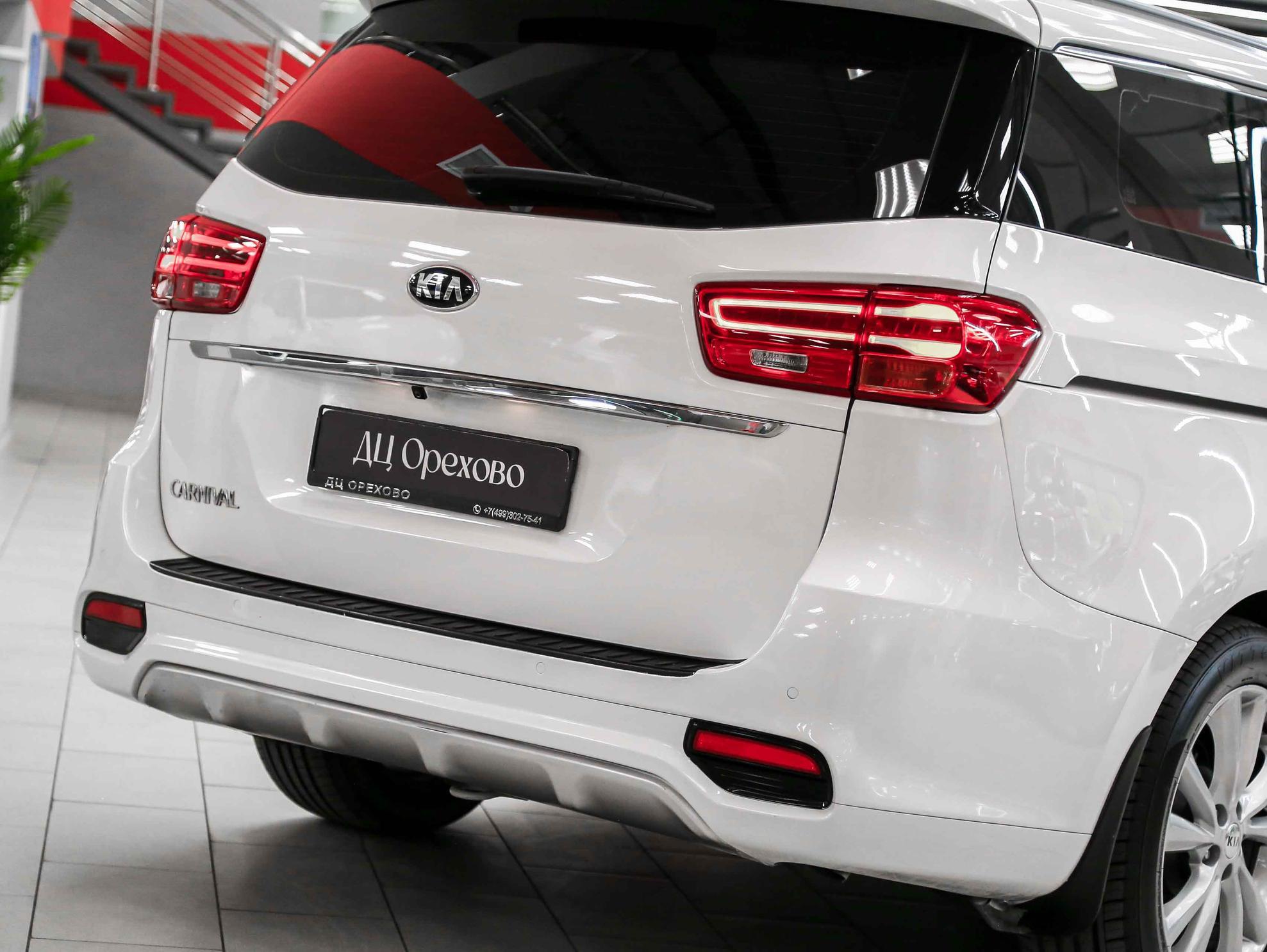 Kia Carnival 2019, белый, ДЦ Орехово