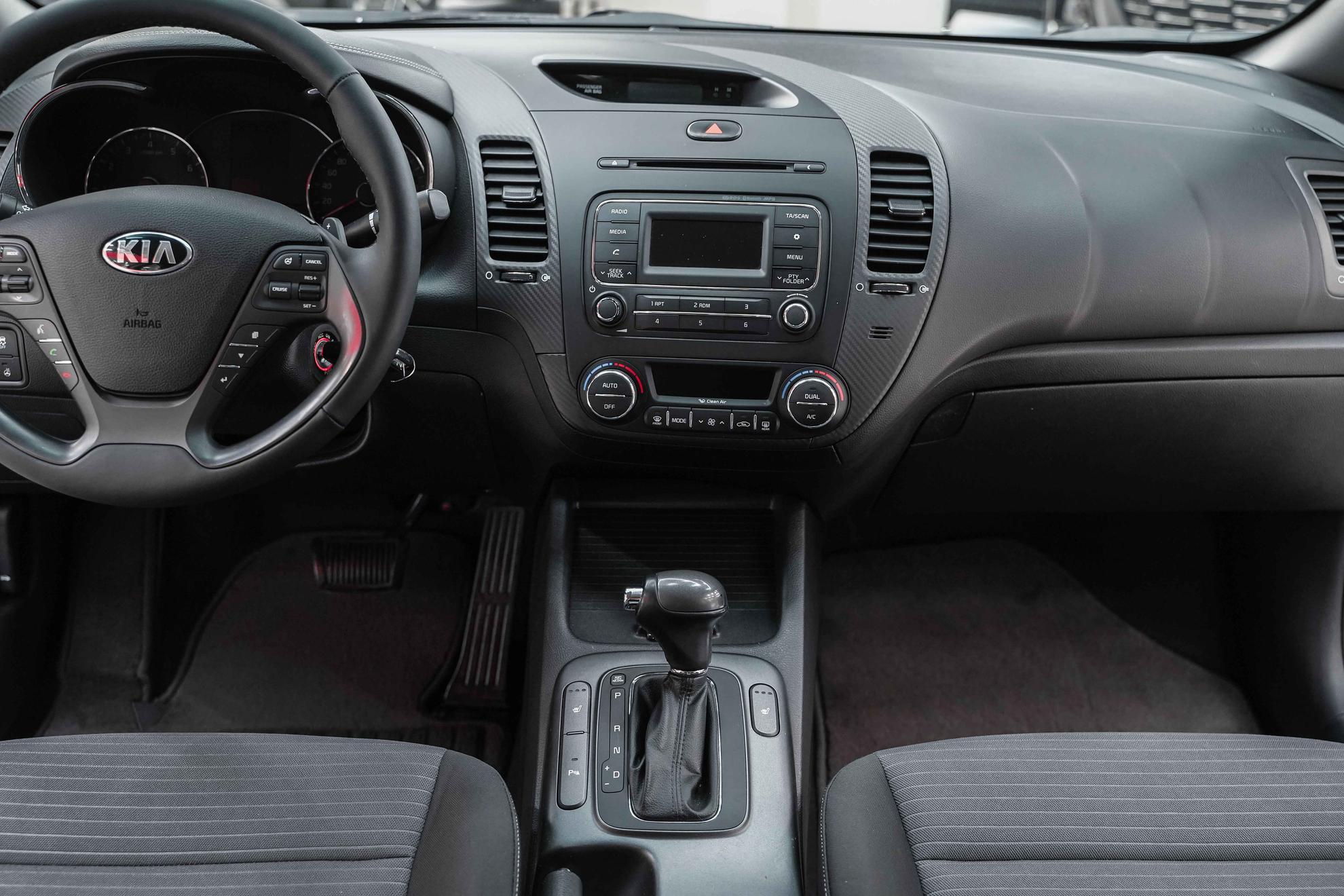 Kia Cerato 2014, белый, ДЦ Орехово