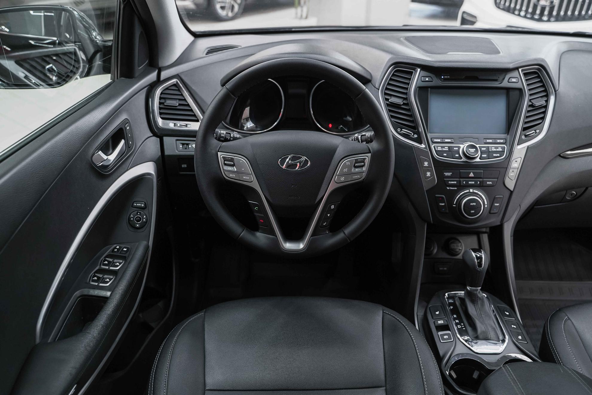 Hyundai Santa Fe 2013, черный, ДЦ Орехово