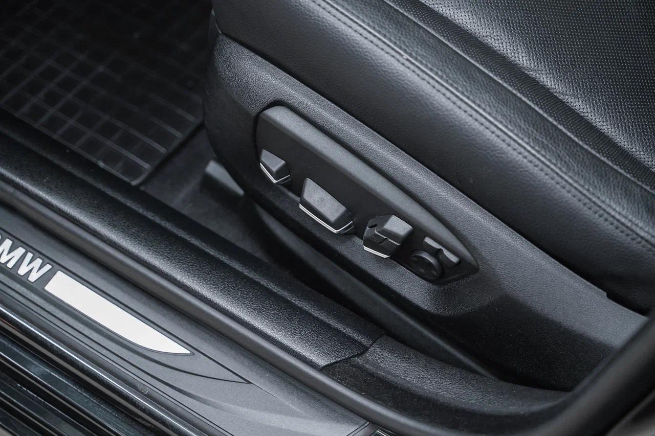 BMW 5 серии 2014, черный, ДЦ Орехово