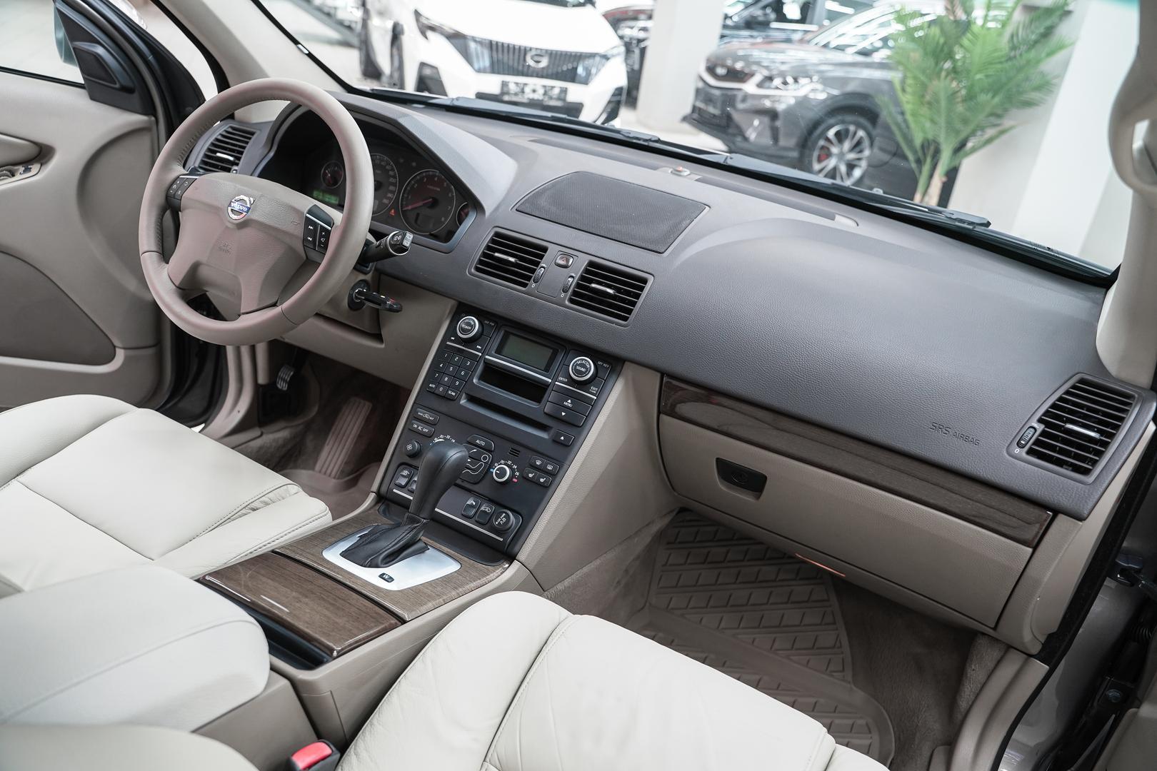 Volvo XC90 2010, коричневый, ДЦ Орехово