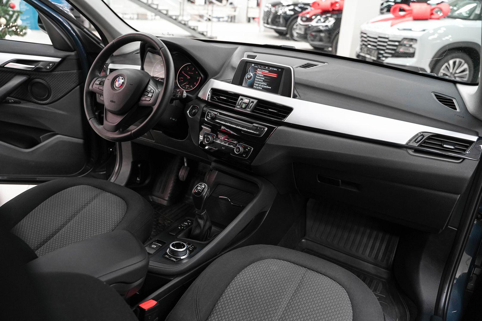 BMW X1 2017, серый, ДЦ Орехово