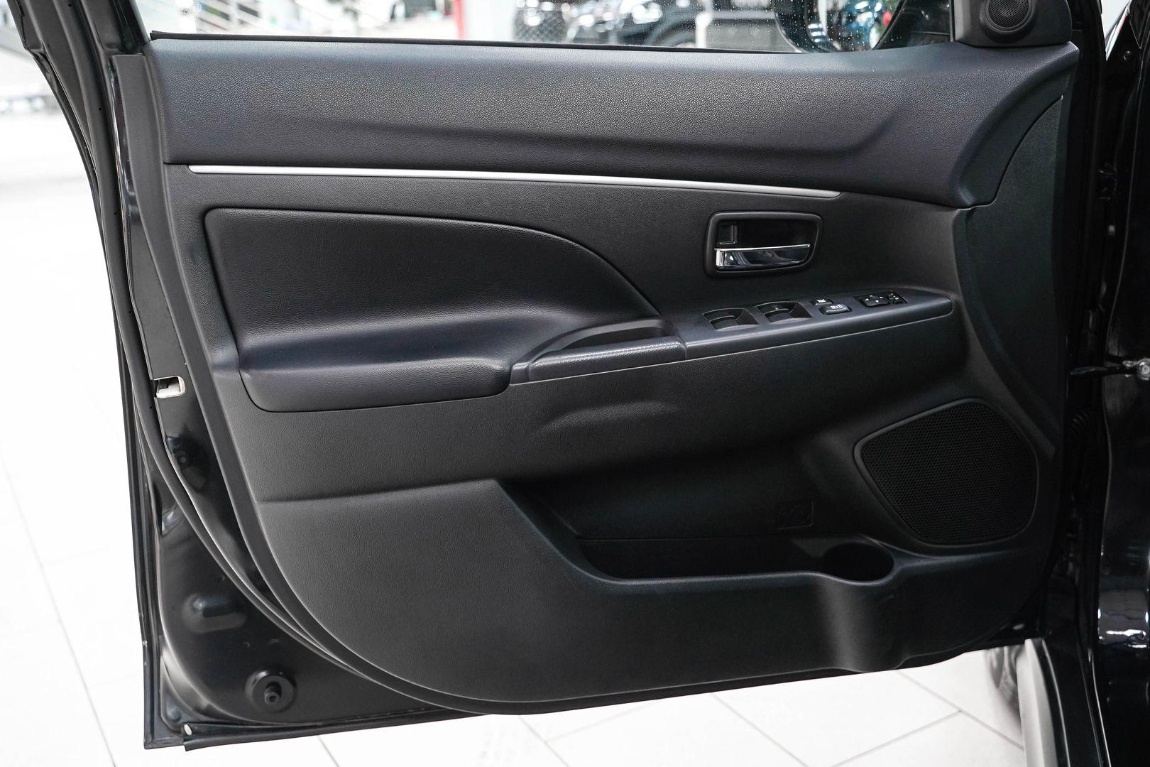 Mitsubishi ASX 2011, черный, ДЦ Орехово