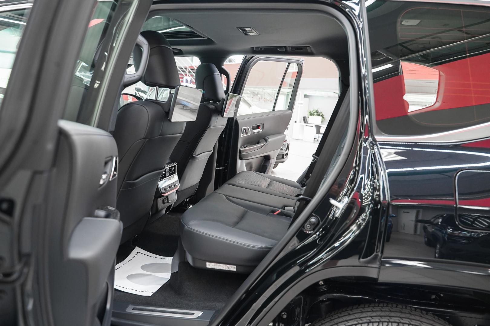 Toyota Land Cruiser 2024, черный, ДЦ Орехово