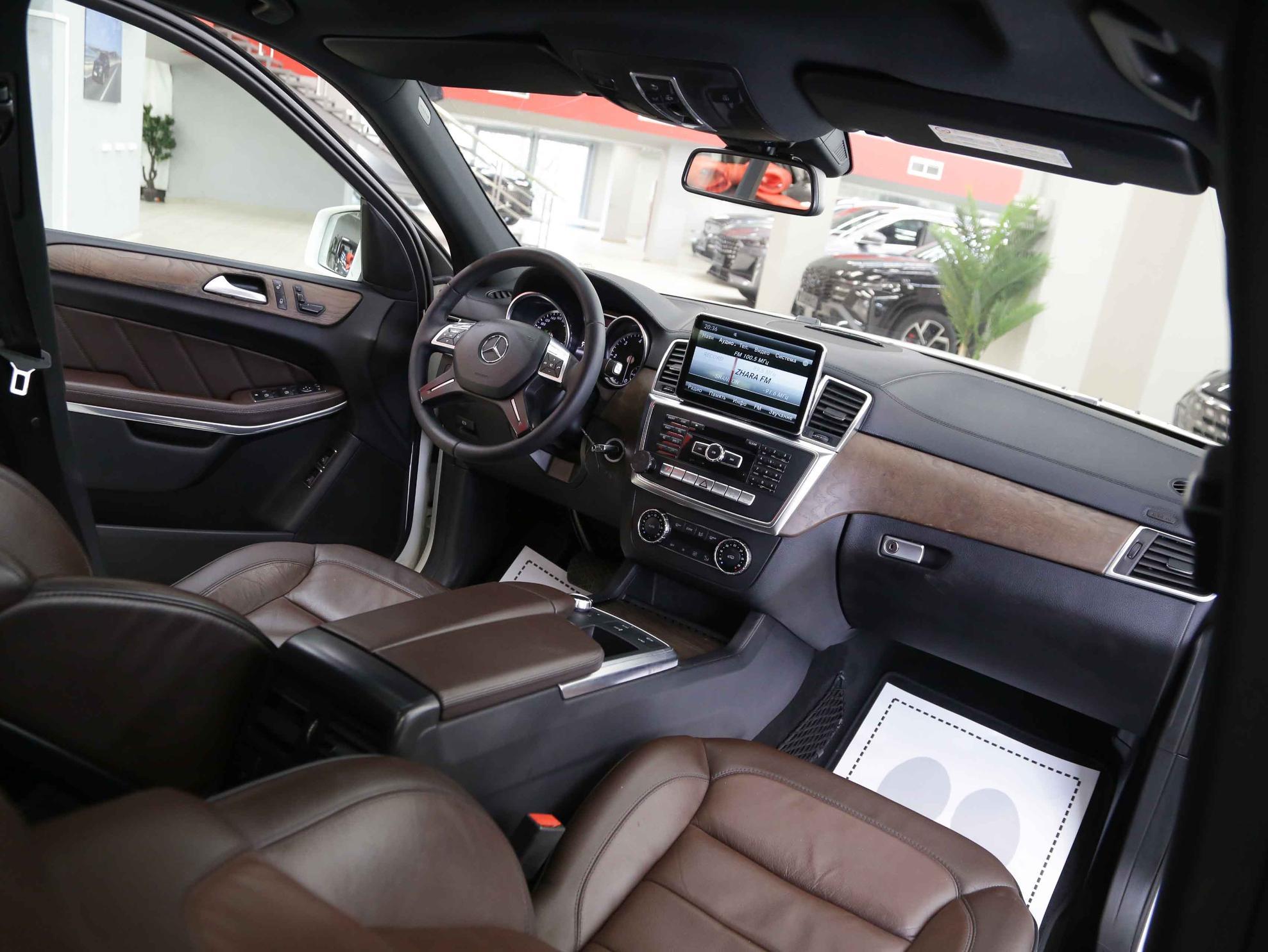 Mercedes-Benz GL-Класс 2013, белый, ДЦ Орехово