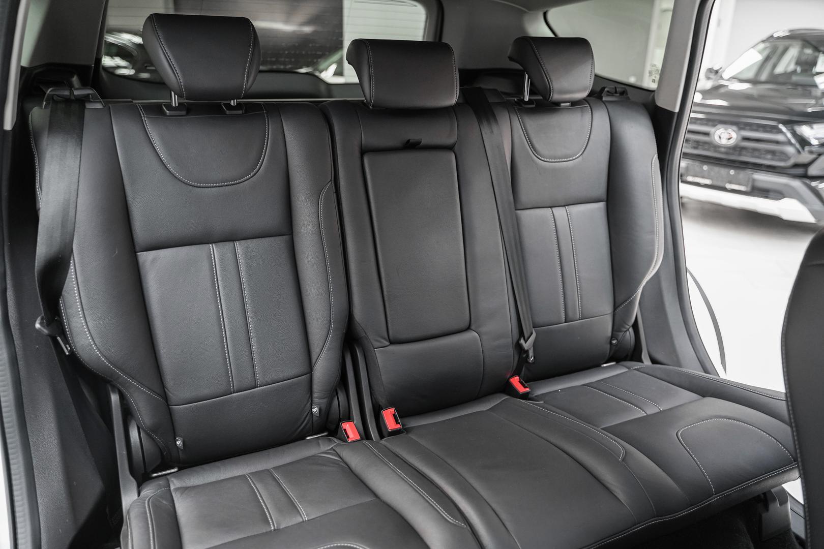 Ford Kuga 2013, белый, ДЦ Орехово