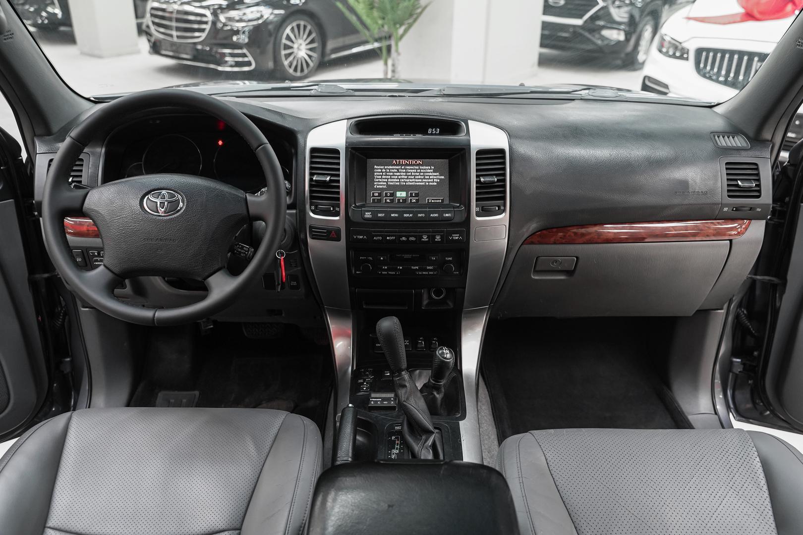 Toyota Land Cruiser Prado 2003, серый, ДЦ Орехово