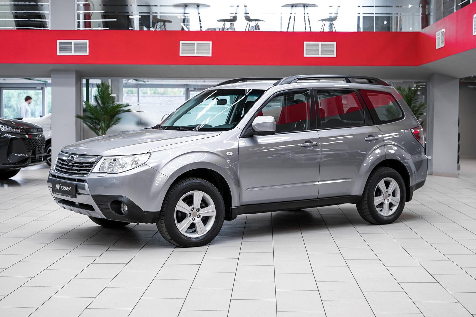 Subaru Forester 2008, серебряный, ДЦ Орехово
