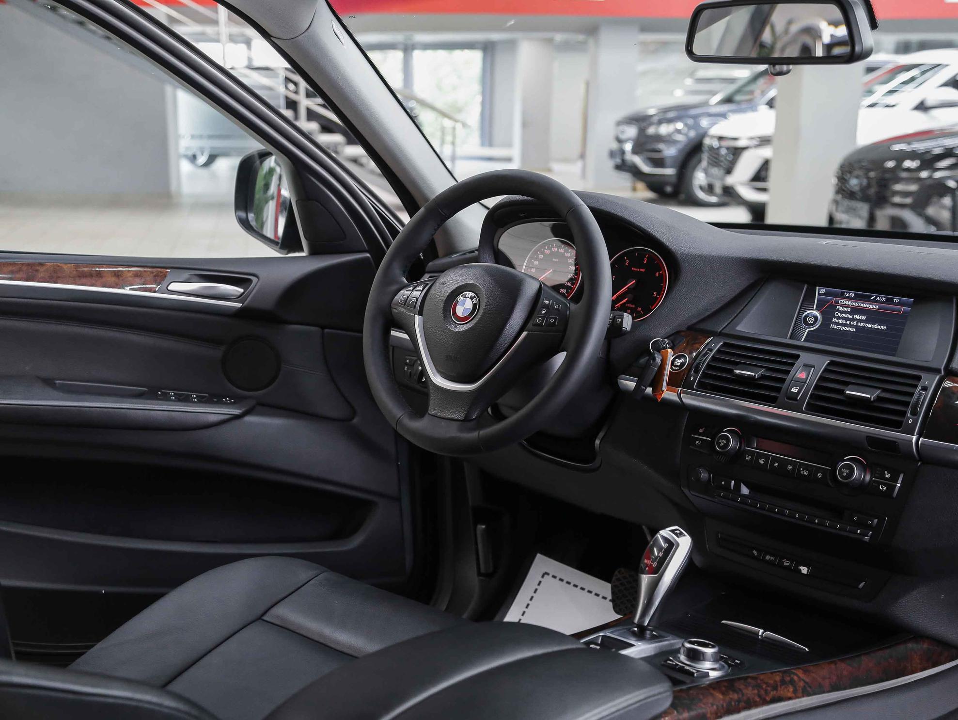 BMW X5 2012, серый, ДЦ Орехово
